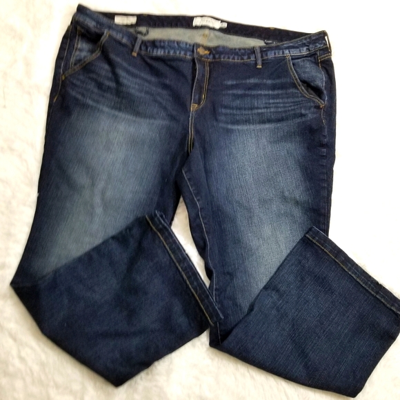 Plus size torrid bootcut Jean's size 28